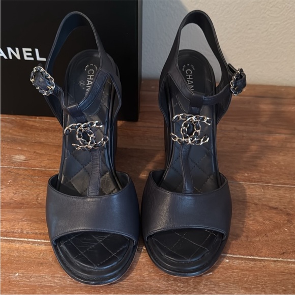 CHANEL Lambskin Leather T-Strap Wedge CC Sandals - Picture 6 of 15